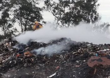 Incendio en basural norte