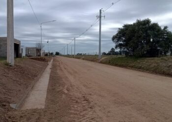 Culminó la segunda etapa de la obra de cordón cuneta en barrio Hipódromo