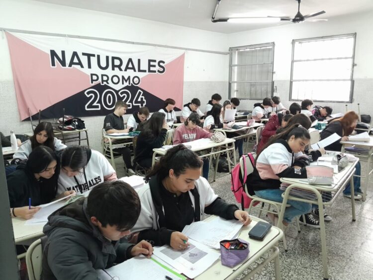 Taller de orientación vocacional en establecimientos educativos