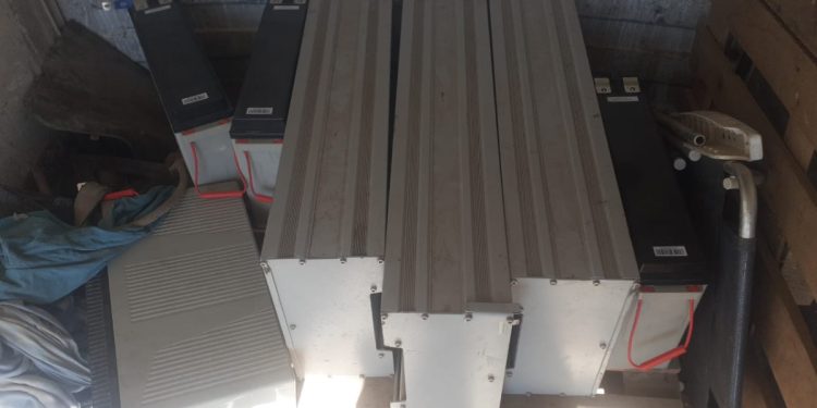 Calchín: dos detenidos por robar a un empresa de telefonía