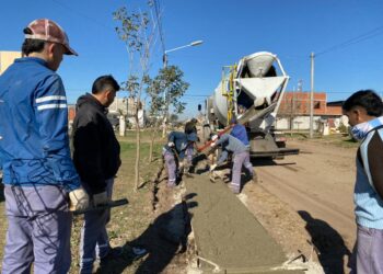 El B° Raúl Alfonsín ya cuenta con más de 6 mil metros lineales de cordón cuneta