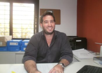 Pérdida de agua: se trata de un caño grande que viene desde la planta