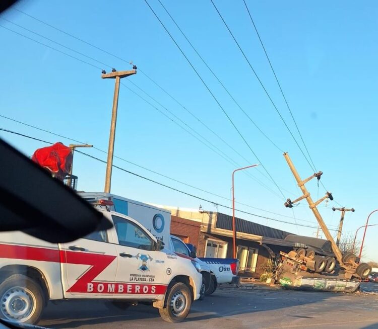 Un muerto y heridos en un choque de gran magnitud en La Playosa. Escuchá al jefe de Bomberos de la localidad