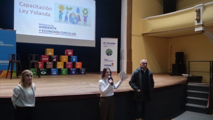 Capacitan  sobre la Ley Yolanda a recolectores y funcionarios municipales