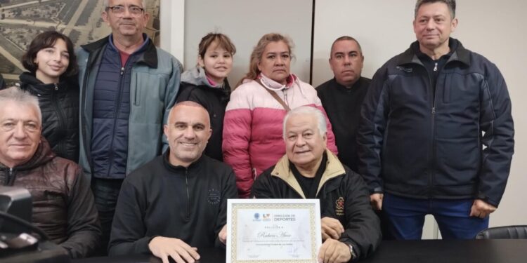 Reconocimiento por los 50 años de la Escuela Miyazato en Las Varillas