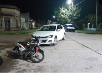 Colisión de  auto contra moto