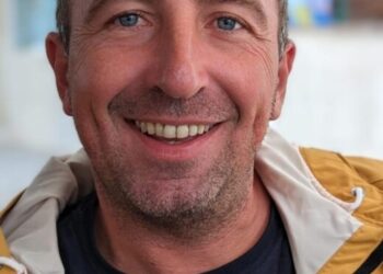 Fuerte debate para recortar los salarios de funcionarios de la planta política municipal