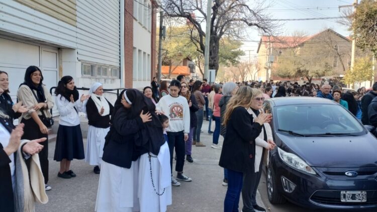Procesión del IMI en el Día del Colegio