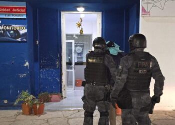 Peluquero y delivery detenidos por comercialización de estupefacientes en Las Varillas
