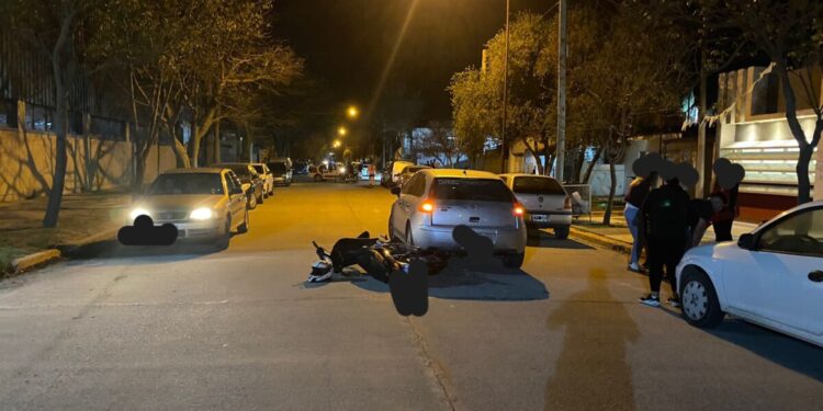 Una motociclista menor de edad resultó herida en un accidente de tránsito