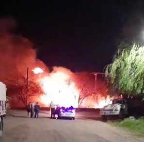 Importante incendio en Las Varas
