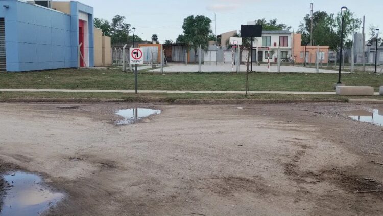Sentido único por Avellaneda entre Alvear y La Pampa