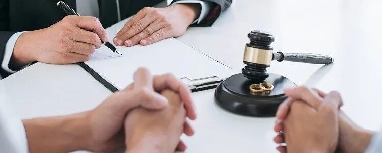 El Colegio de Abogados local está en contra del divorcio administrativo