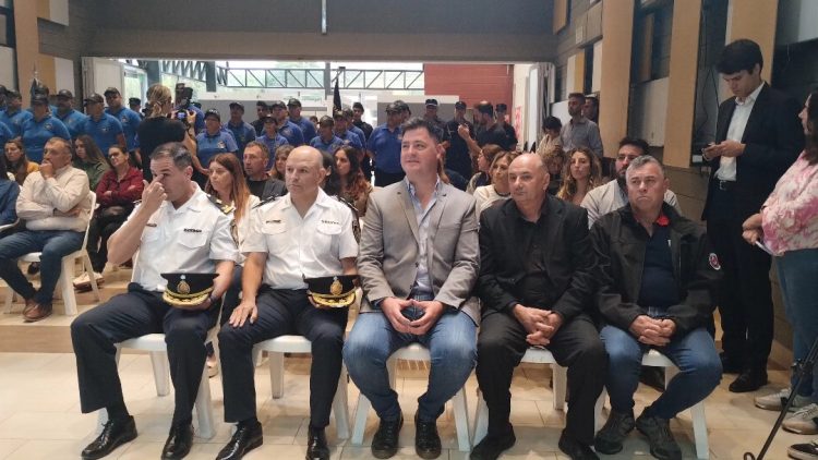 La Vicegobernadora presentó la Guardia Local e hizo entrega de móviles a Policía y municipios