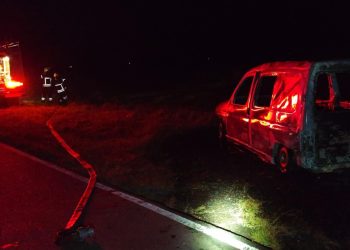 Incendio de vehículo en Ruta 3