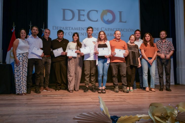 Se realizó el acto de cierre de año del Decol