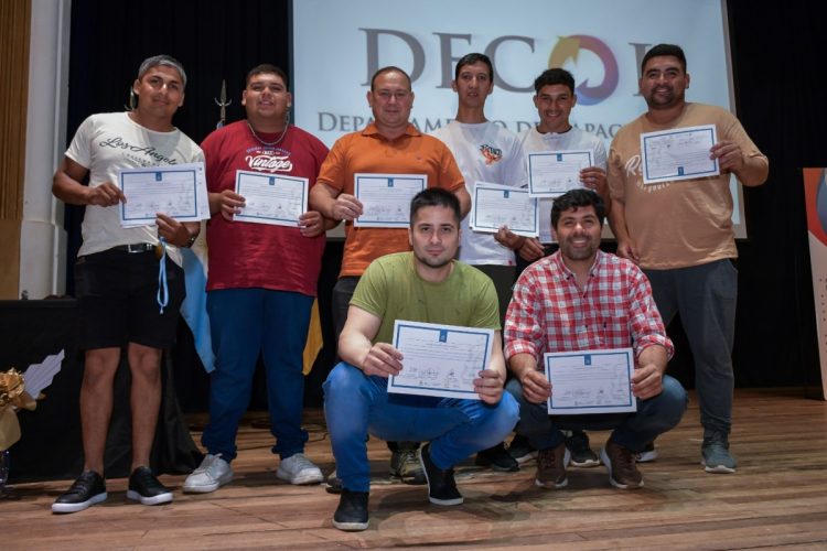 Se realizó el acto de cierre de año del Decol