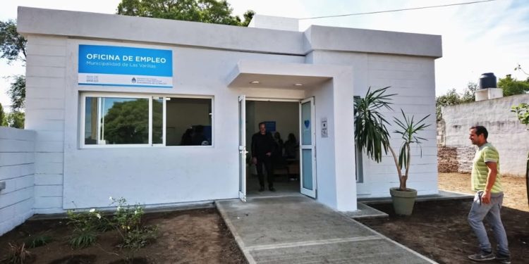 La Oficina de Empleo esta en receso vacacional