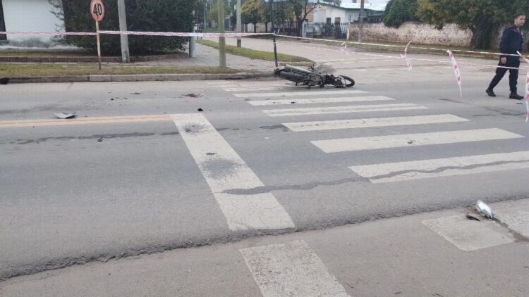 Accidente de tránsito con víctima fatal en la intersección de Mitre y Catamarca