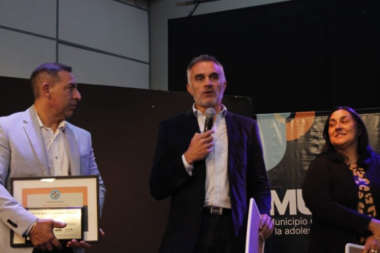 La Municipalidad local fue distinguida por Unicef Argentina