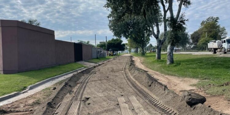 Realizan trabajos de recuperación en calles de tierra