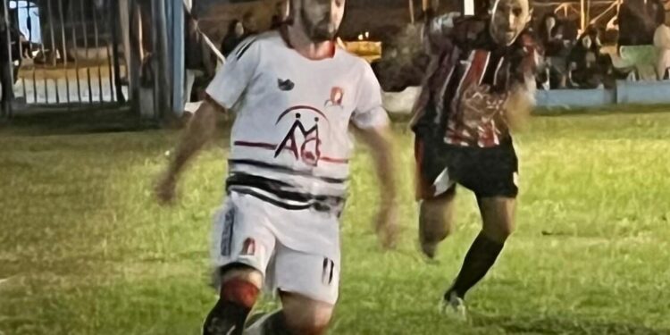 Futbol Mayor: Triunfo de la Trico, para subirse a la punta junto a Unión