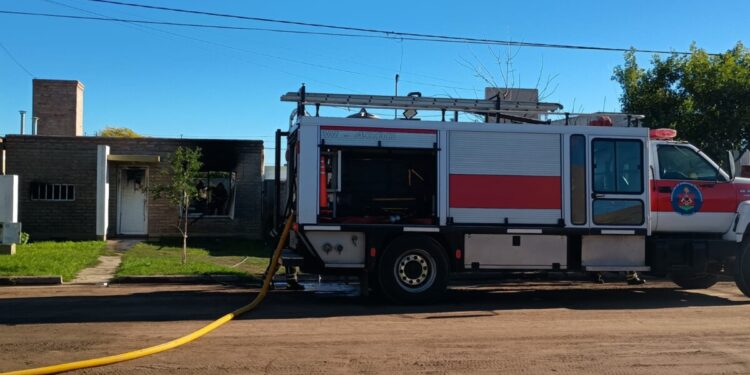 Incendio de vivienda en calle Lupi de Las Varillas
