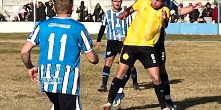 Fútbol Mayor: Unión y la Trico son líderes al jugarse la 2da fecha del Clausura