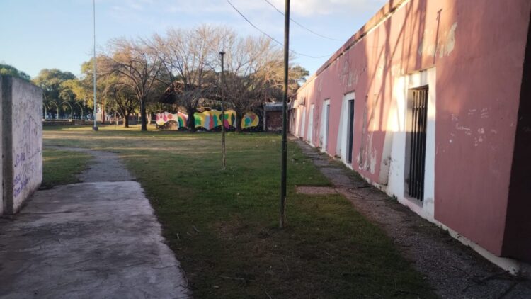 Locales comerciales y ambicioso proyecto para el inmueble del ex Gran Hotel (audio entrevista)