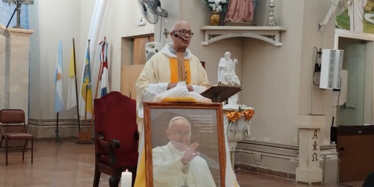 Daniel Cavallo festeja su cumpleaños y vida sacerdotal