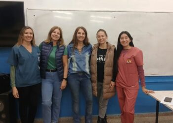 Taller de prevención de enfermedades de transmisión sexual en escuelas de la ciudad