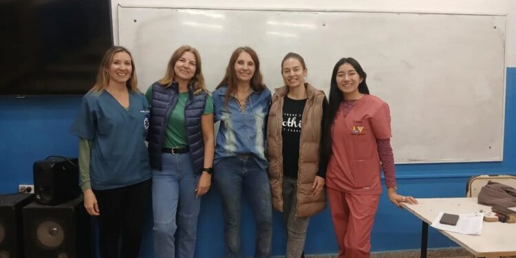 Taller de prevención de enfermedades de transmisión sexual en escuelas de la ciudad