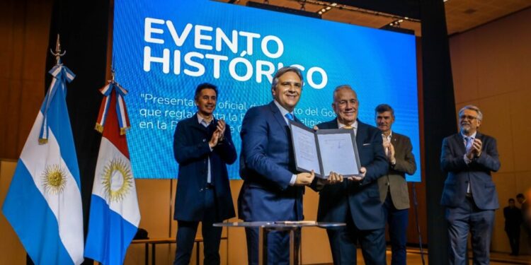 Iglesias Evangélicas de la provincia podrán acceder a la personería religiosa