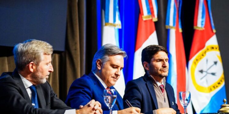 Región Centro: Llaryora, Pullaro y Frigerio renovaron el pedido de federalismo y lanzaron iniciativas de gestión conjunta