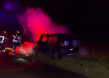Incendio de vehículo camino a San Bartolomé