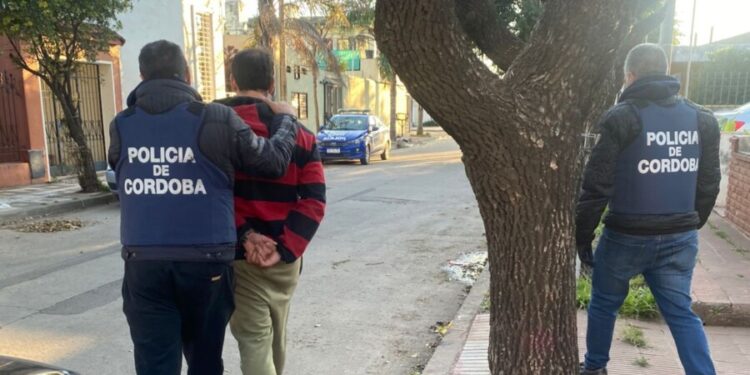 Allanamientos con detenciones por delito de estafas ocurridos en Las Varillas, entre otras ciudades