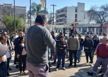 El Suoem rechazó las propuestas del ejecutivo y le presentó una oferta de incremento salarial