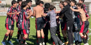 Futbol Infantil: Almafuerte-Filo y Alianza Carrilobo-Huracán las Semis