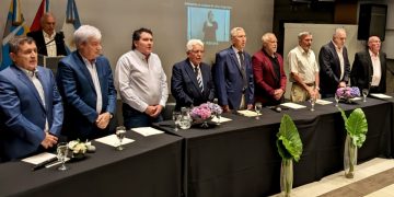 Reconocieron a convencionales constituyentes, quienes lamentaron falta de reglamentaciones de artículos de la C.O.M.
