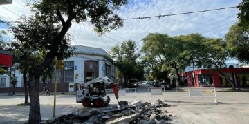 Comenzaron trabajos de reparación de paso de agua en el centro de la ciudad