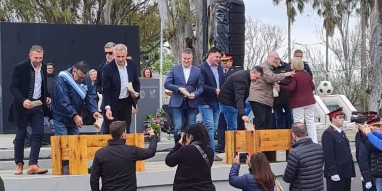 Colectividades y Expo: para Mauro Daniele el balance fue positivo, a pesar del clima